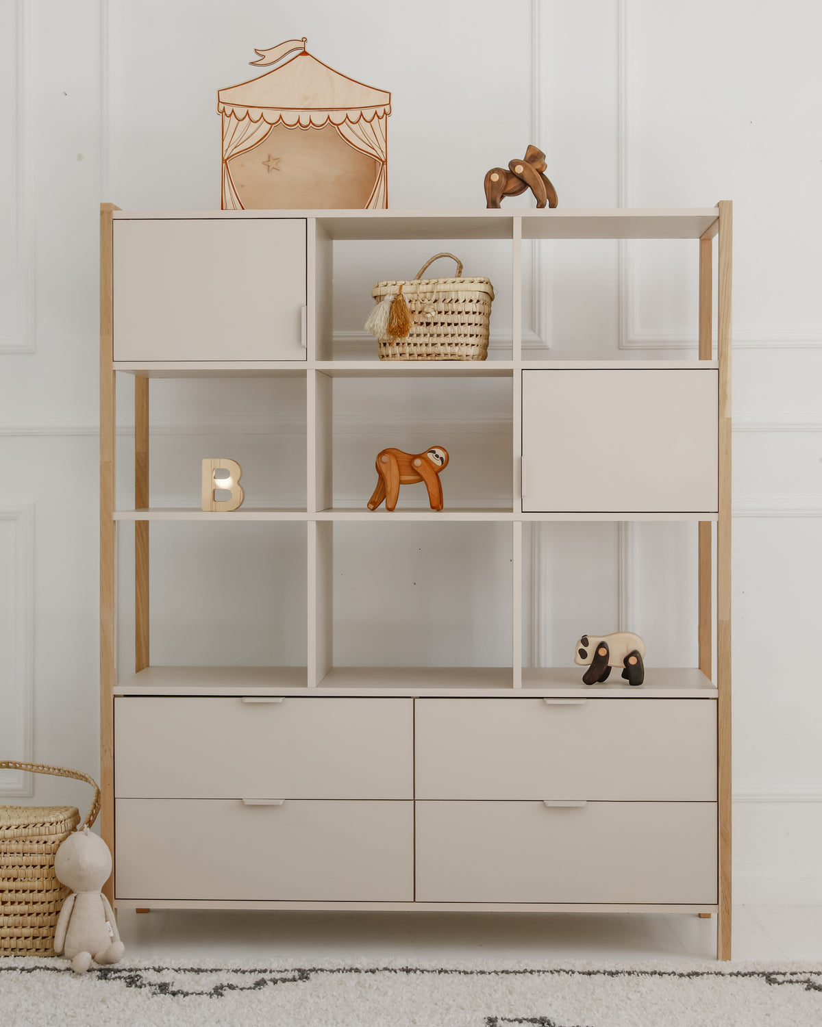 Regal Versa Wide – ein modernes Regal für Kinder- und Jugendzimmer