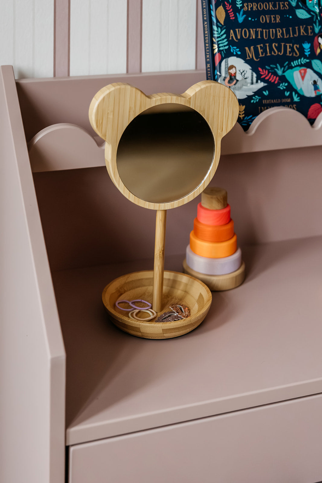 Zestaw dziecięcy Book Nook vintage rose – biurko Montessori z dwoma krzesełkami