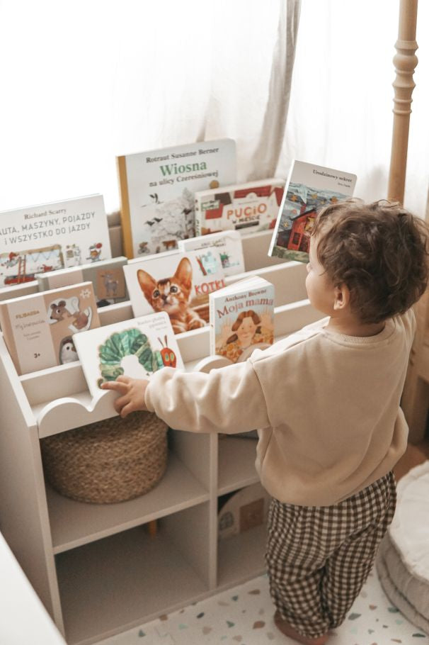 Montessori Bücherregal Book Nook Latte – Kinderregal für Bücher und Spielzeug