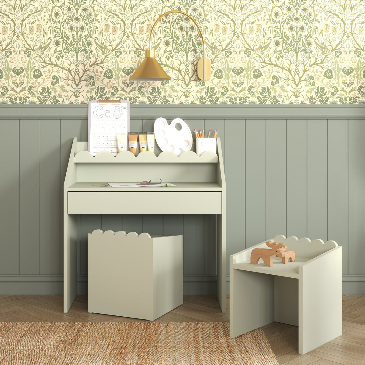 Zestaw dziecięcy Book Nook sage – biurko Montessori z dwoma krzesełkami