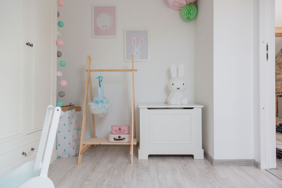 Ines elegant white skrzynia na zabawki
