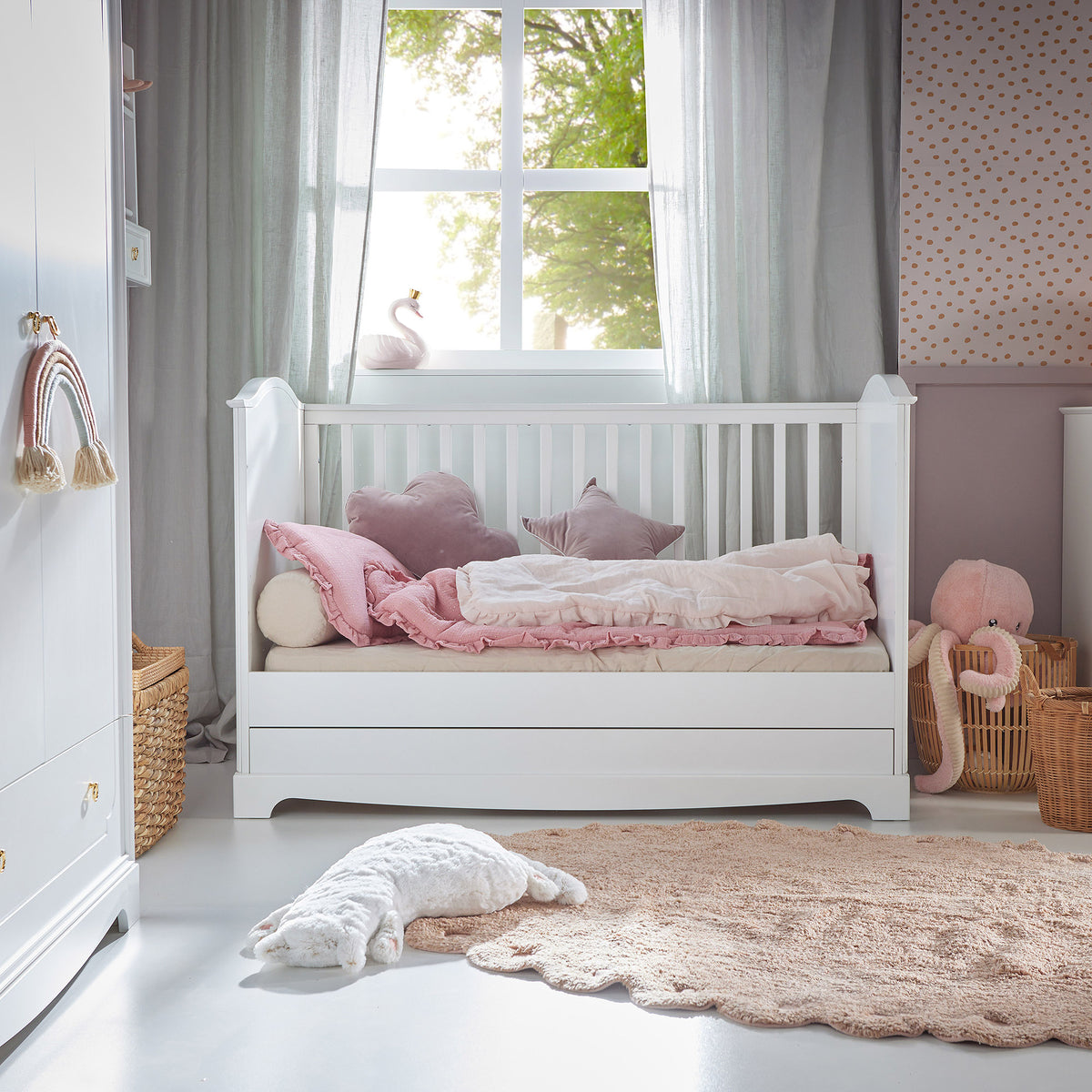 Royal  timeless white łóżeczko 70x140 z szufladą