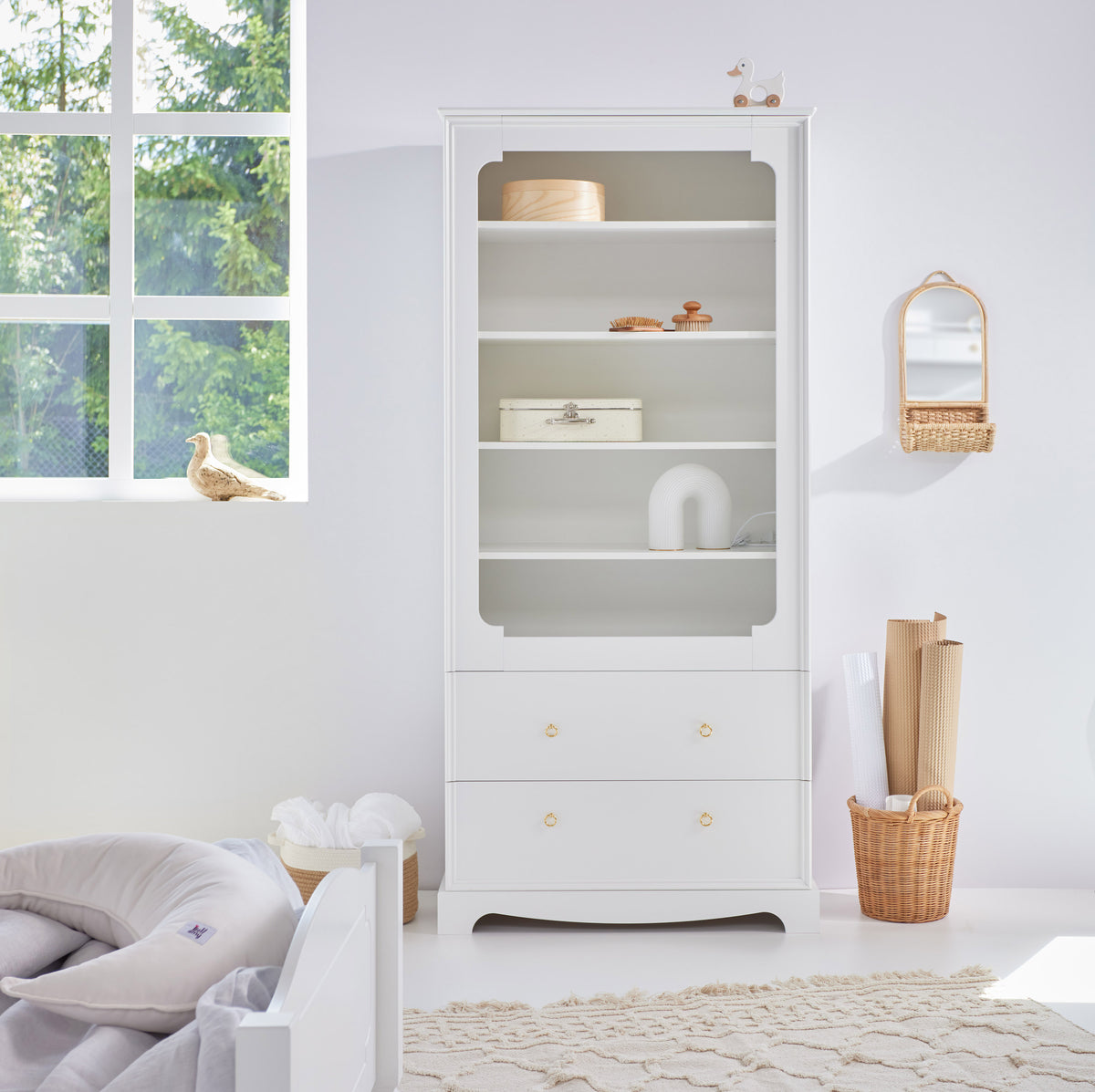 Royal  timeless white regał