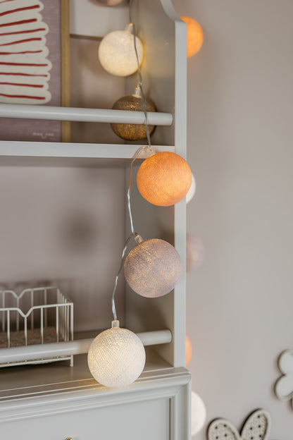 Royal latte shelf